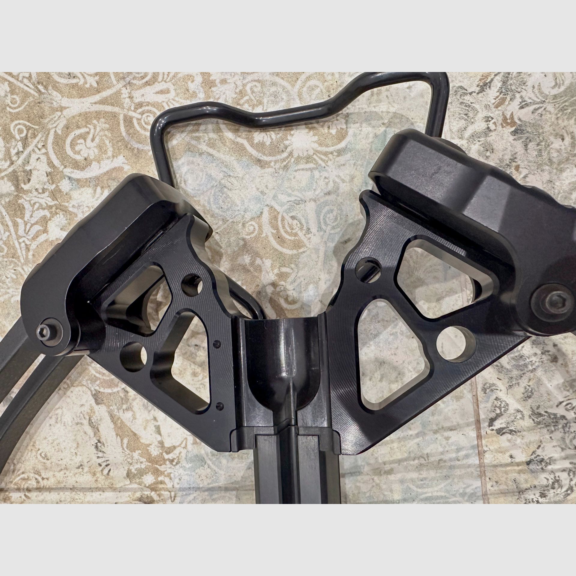 TenPoint Shadow Ultra Lite (350 FPS) inkl. TenPoint Rangemaster Pro 2-6 x 32 - Armbrust