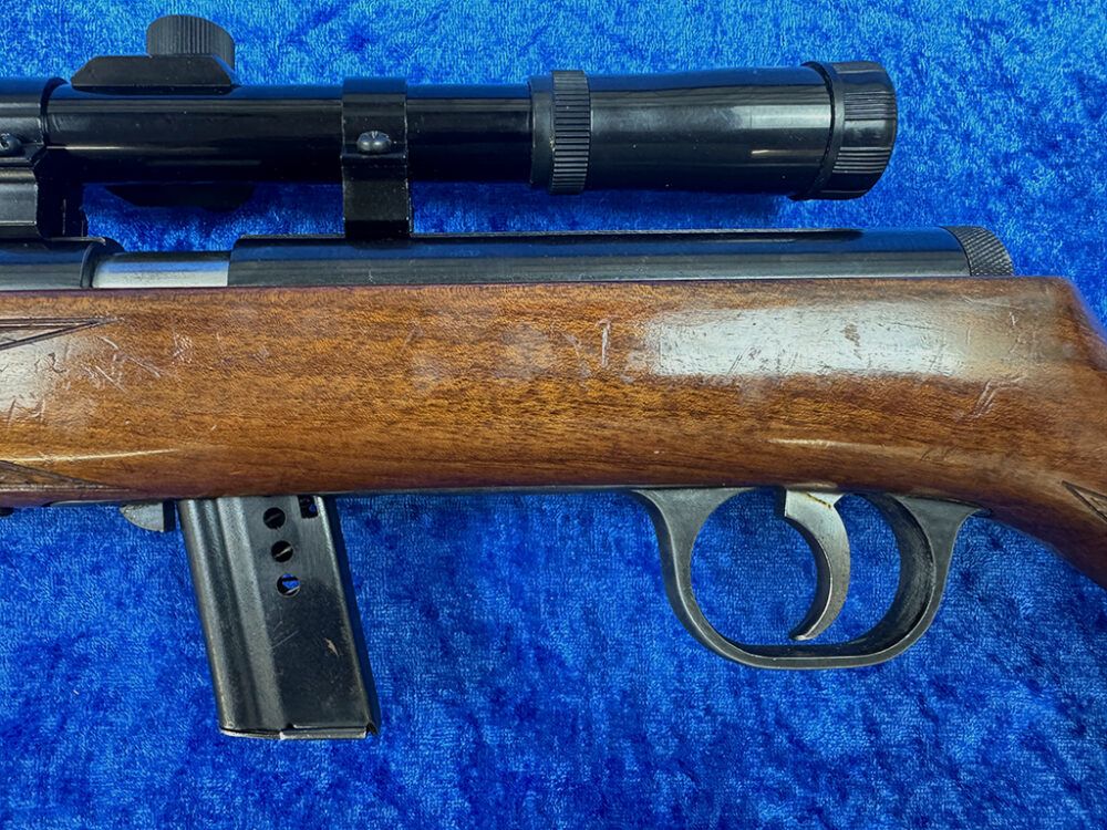 Voere KK-semiautomático