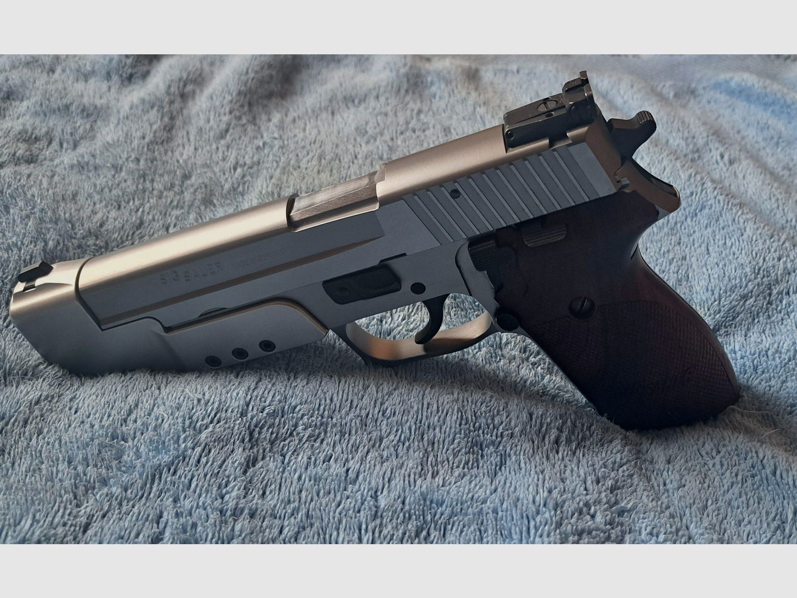 Pistola de deporte Sig Sauer P 220 .45 ACP