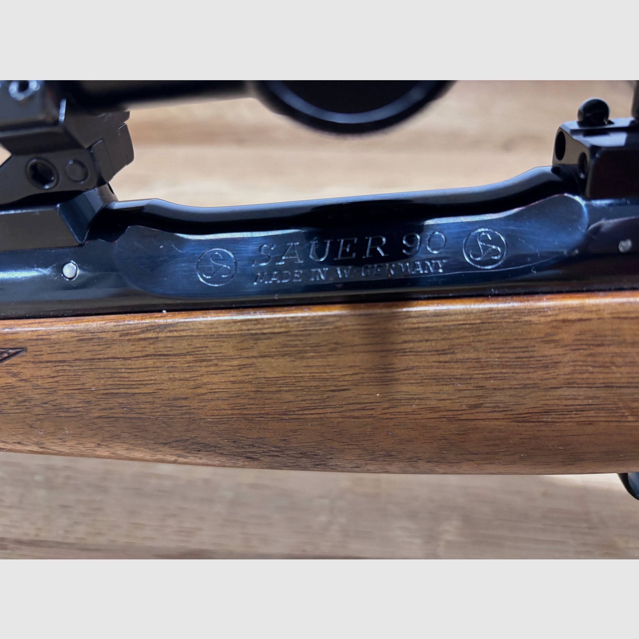 Sauer 90 Stutzen mit Leica Fortis 6 Zielfernrohr