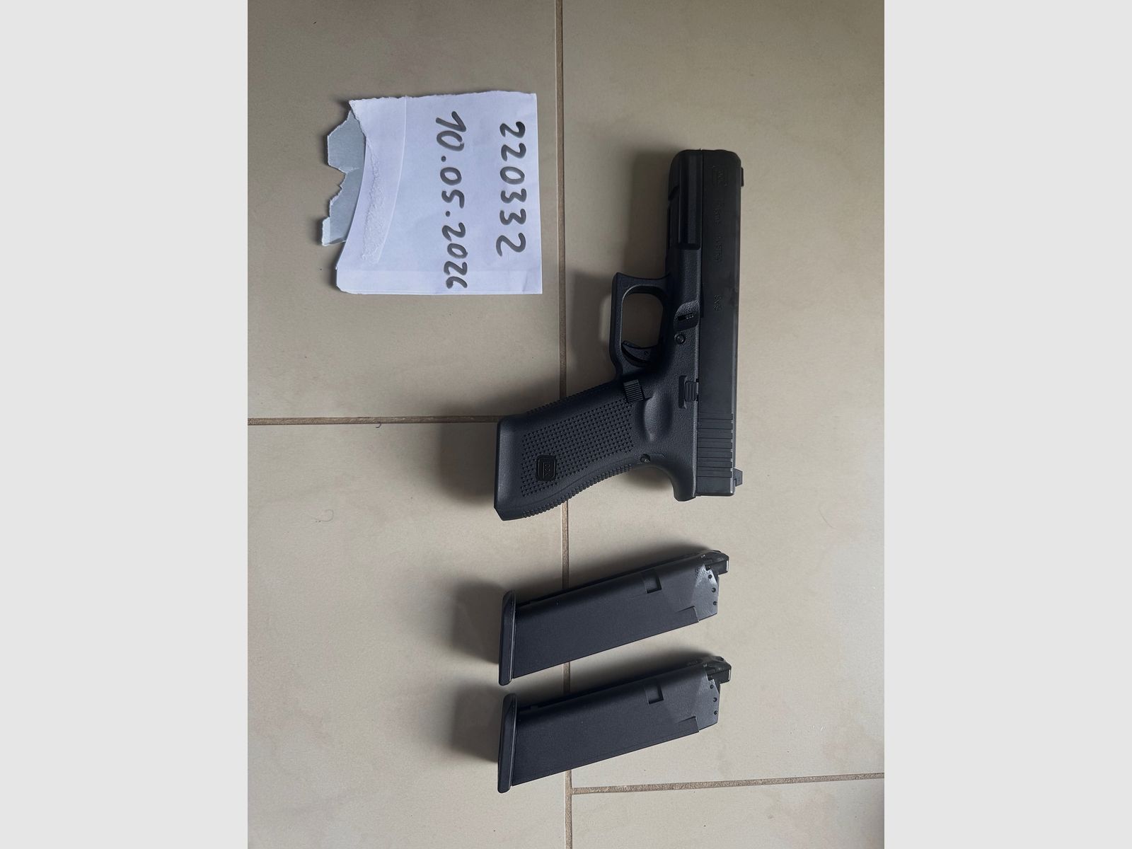 Airsoft Komplettset NEUWERTIG mit Begadi SMR16 und VFC Glock 17 
