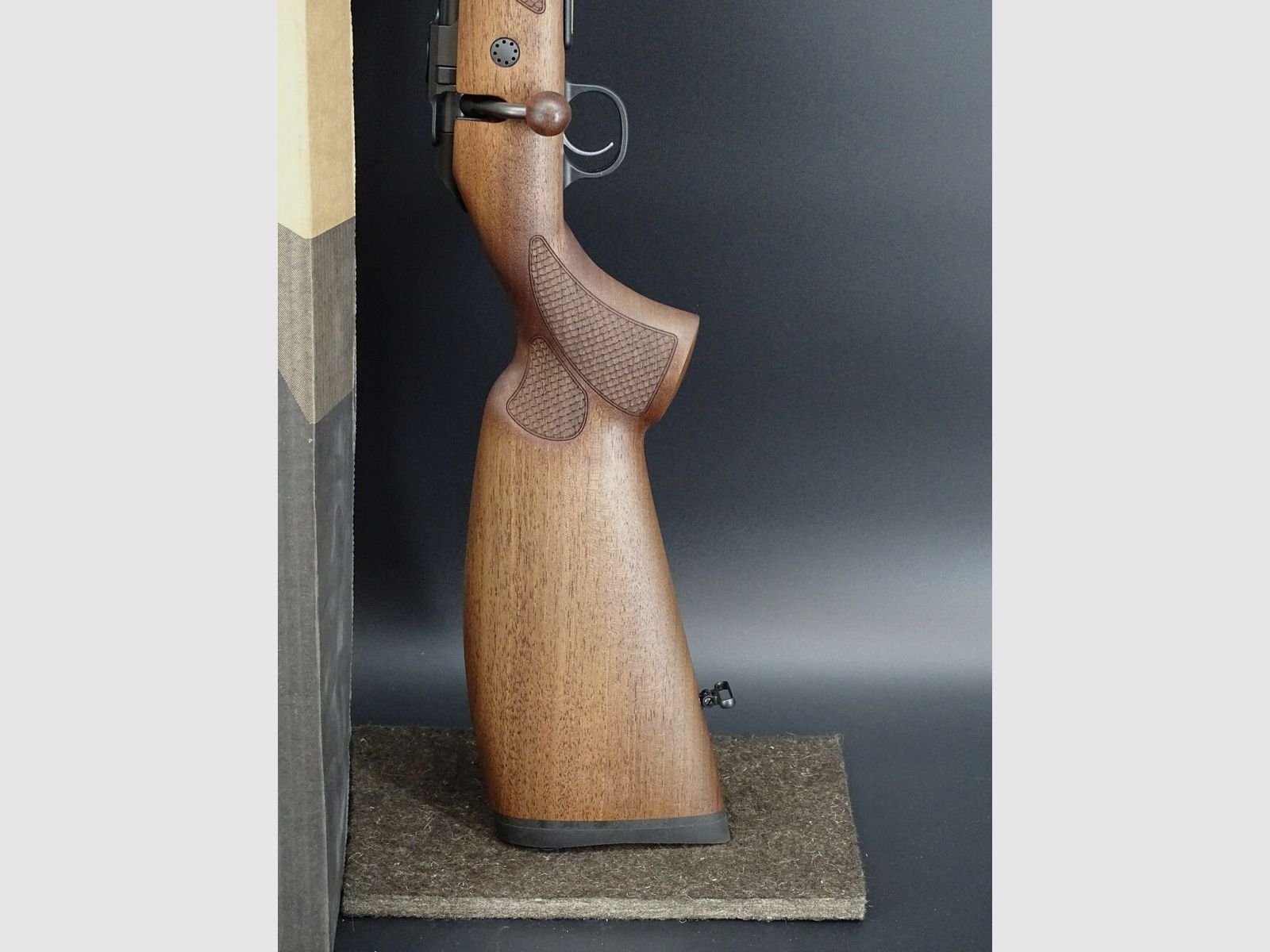 CZ 600 Luxe kaliber 8x57IS gewinde loop M15x1 nieuw wapen 600 luxe
