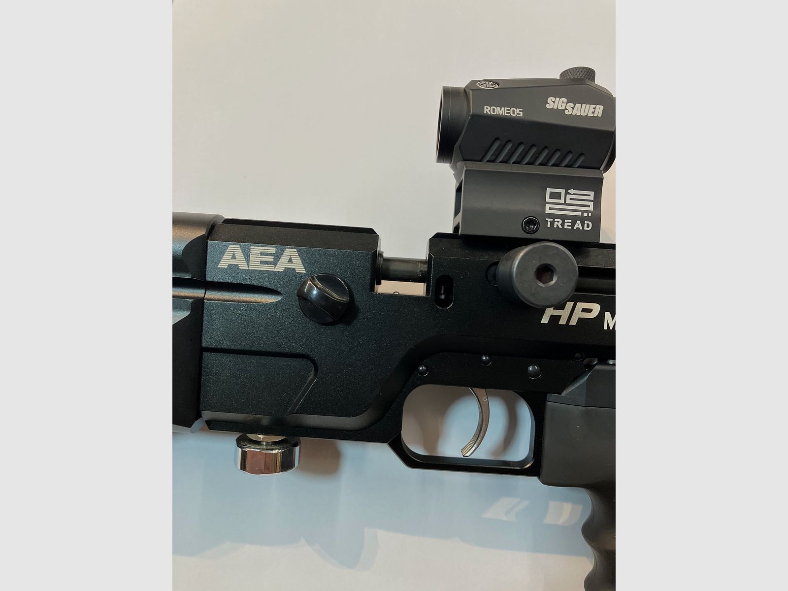 HP Max MK2 mit Schalldämpfer, Sig Romeo5 Rotpunktvisier und Zubehör