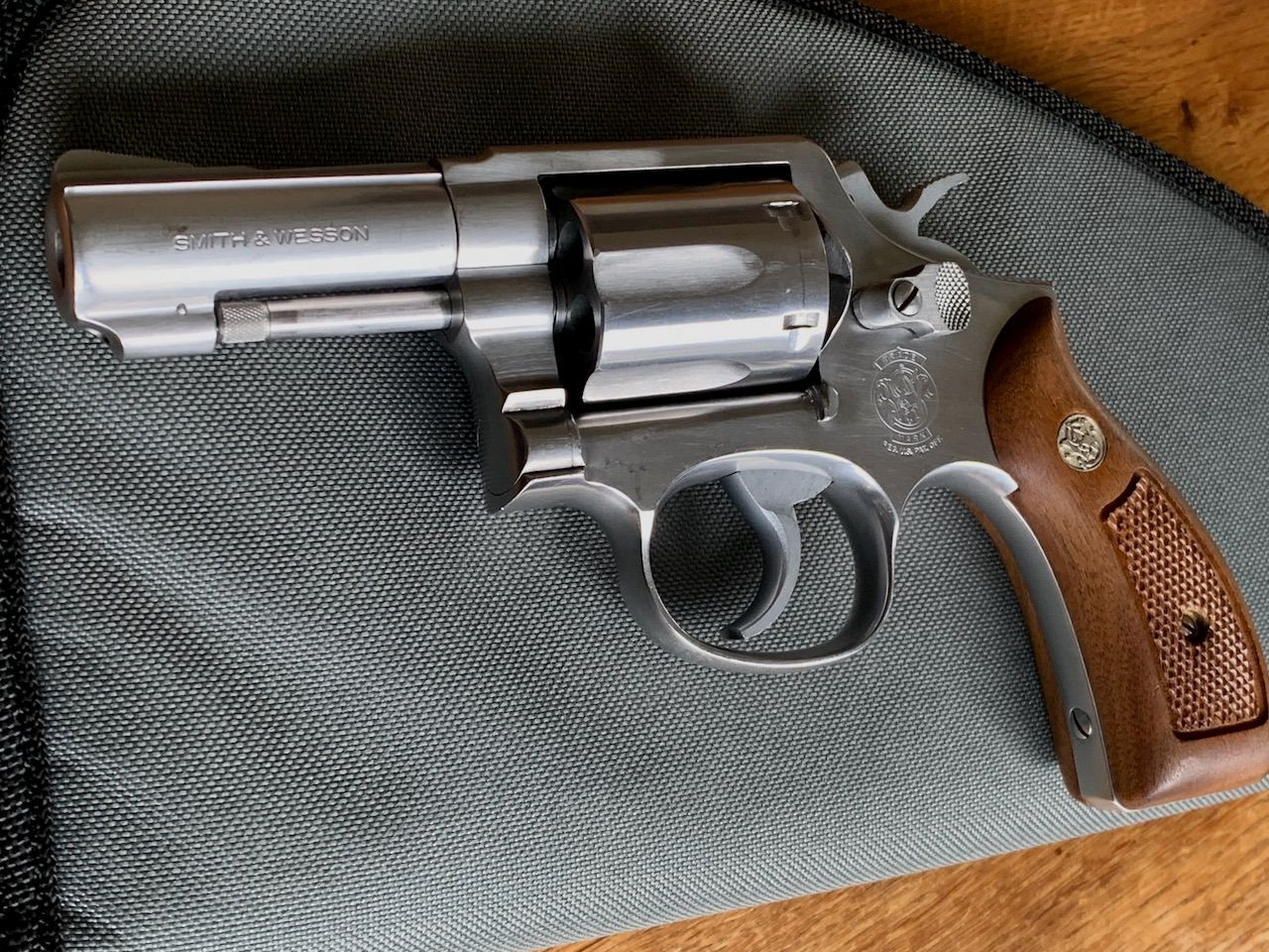 Smith & Wesson Revolver Mod. 65-5 – .357 Magnum – 3" Lauf – top Zustand + umfangreiches Zubehör