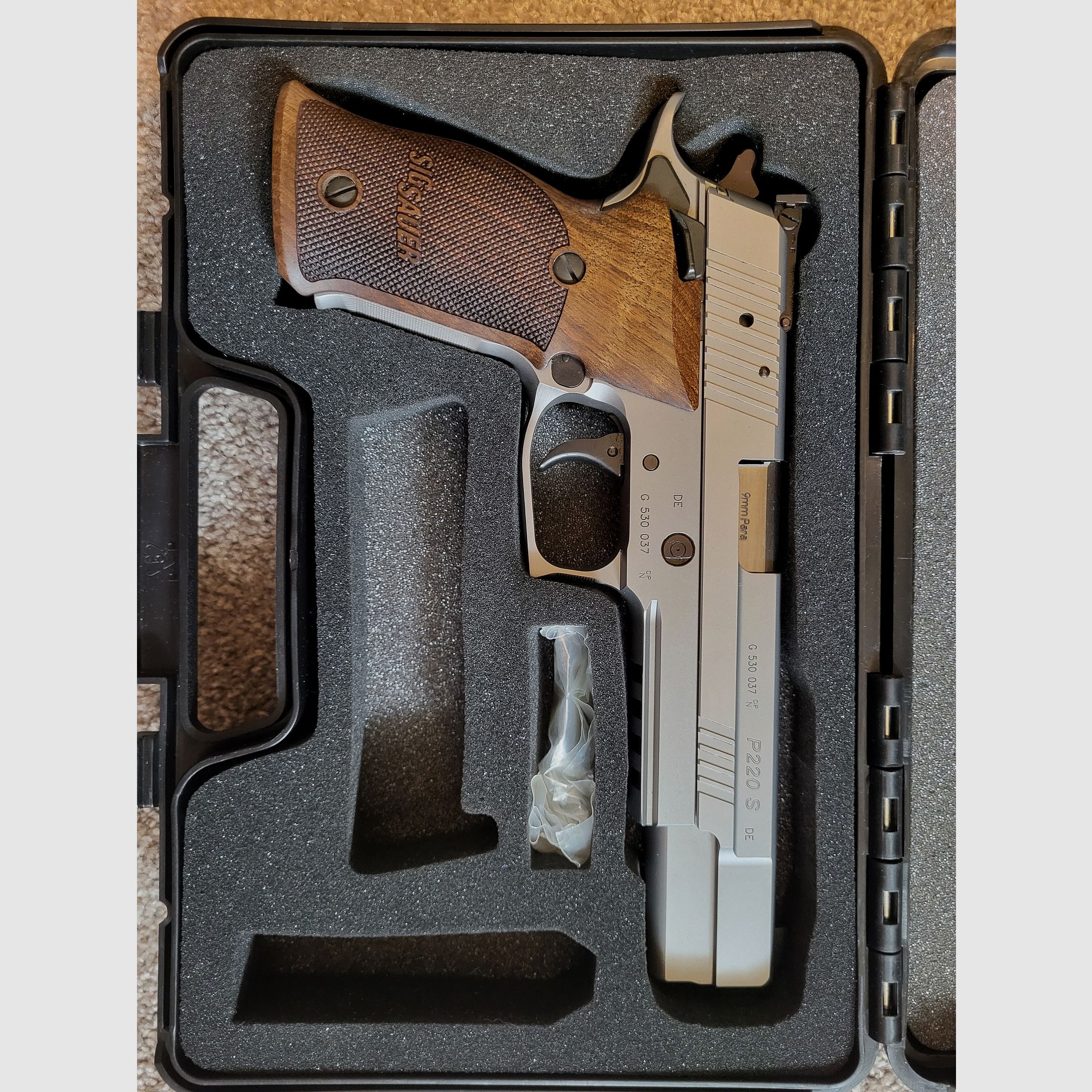 Sig Sauer P220 S X-Six + système d'échange