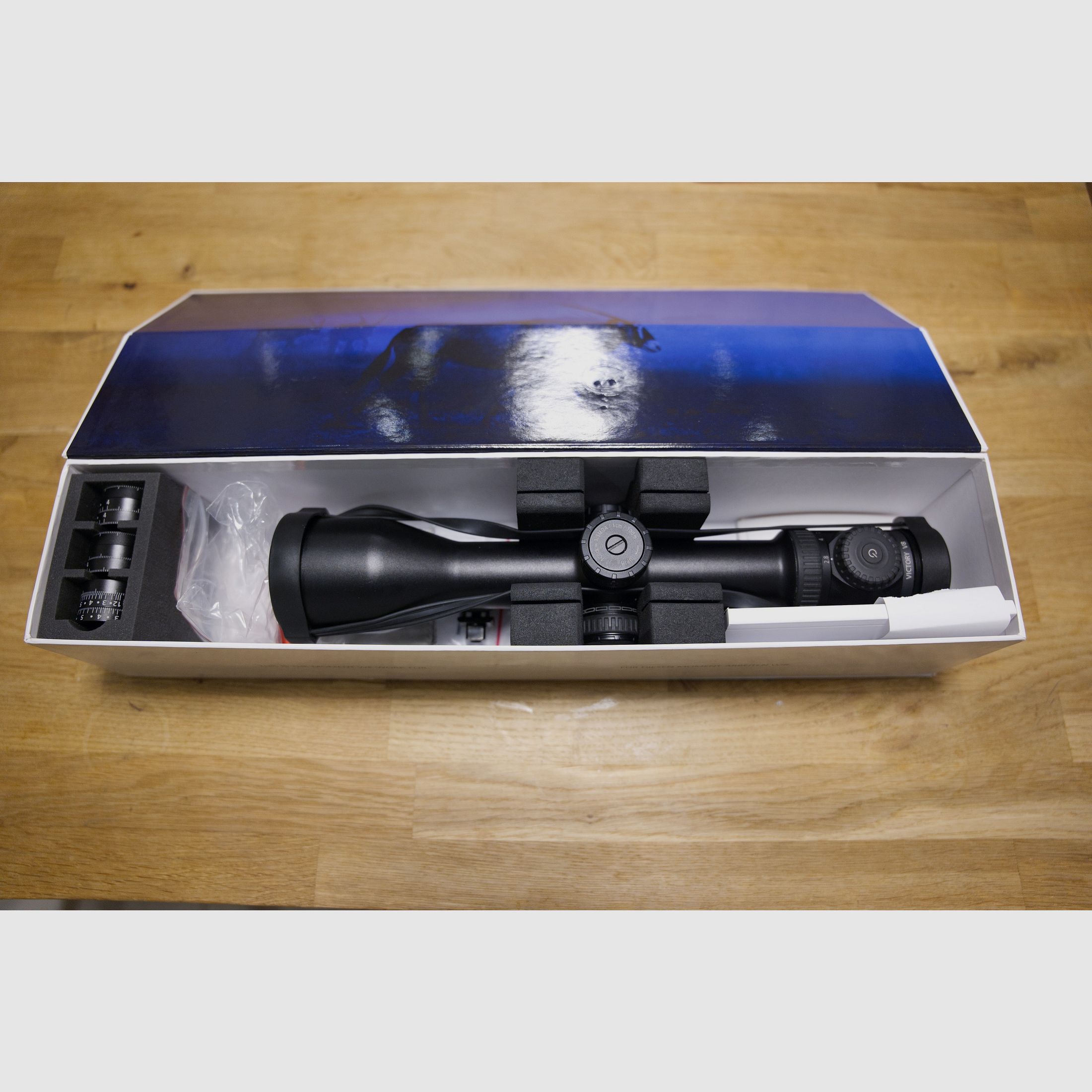 ZEISS Victory V8 2,8–20×56 ASV inkl. Schiene + Rusan MAD 62 Vorsatzadapter (wiederholgenau)