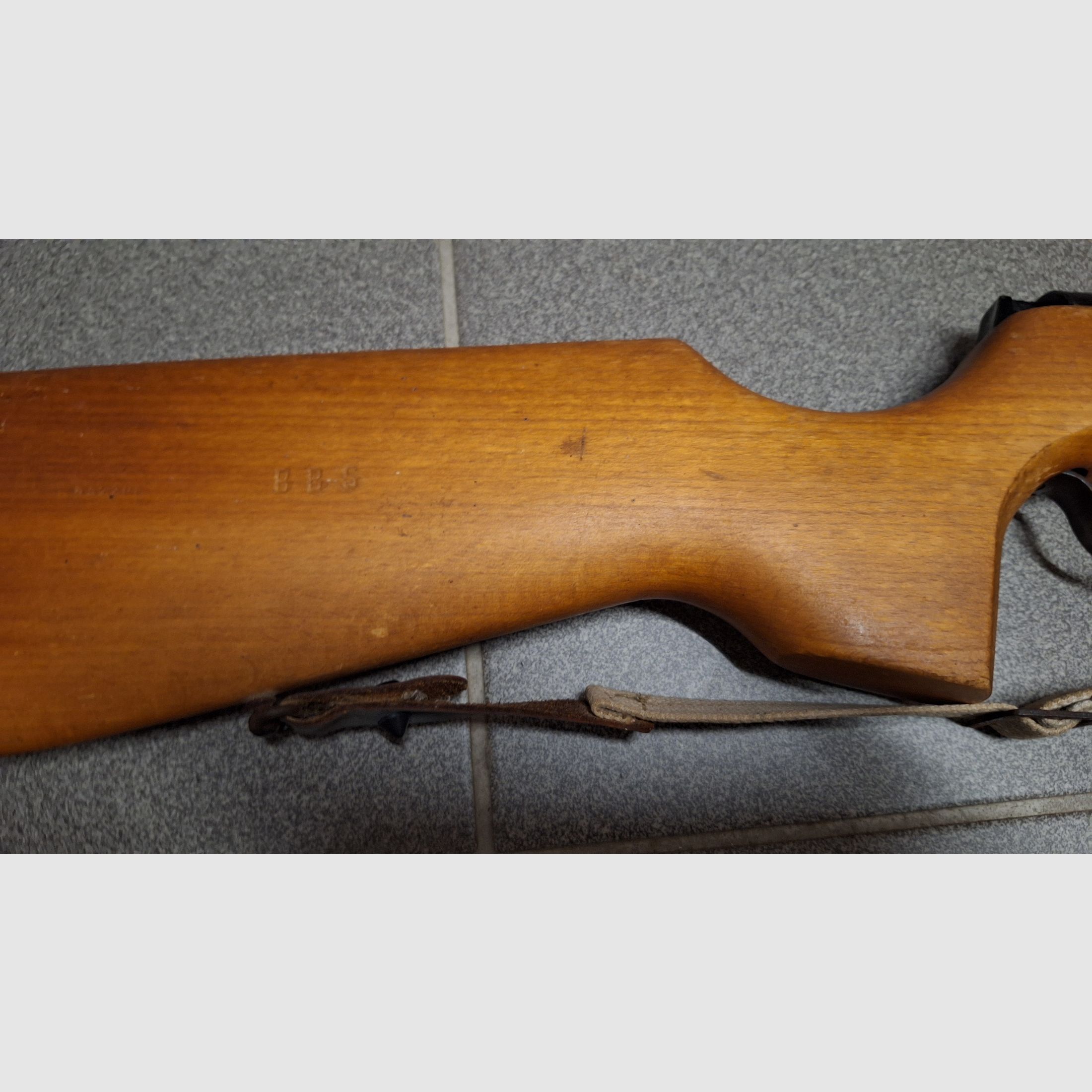Haenel Suhl 310 DDR-Luftgewehr mit Sportschaft+8er Magazin!