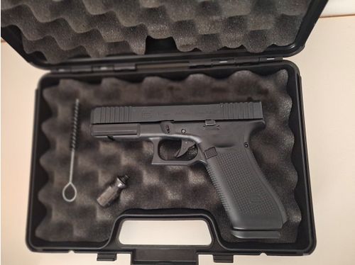 GLOCK 17 Gen5 - pistola a salve - 9mm P.A.K, nera - usata in buone condizioni!
