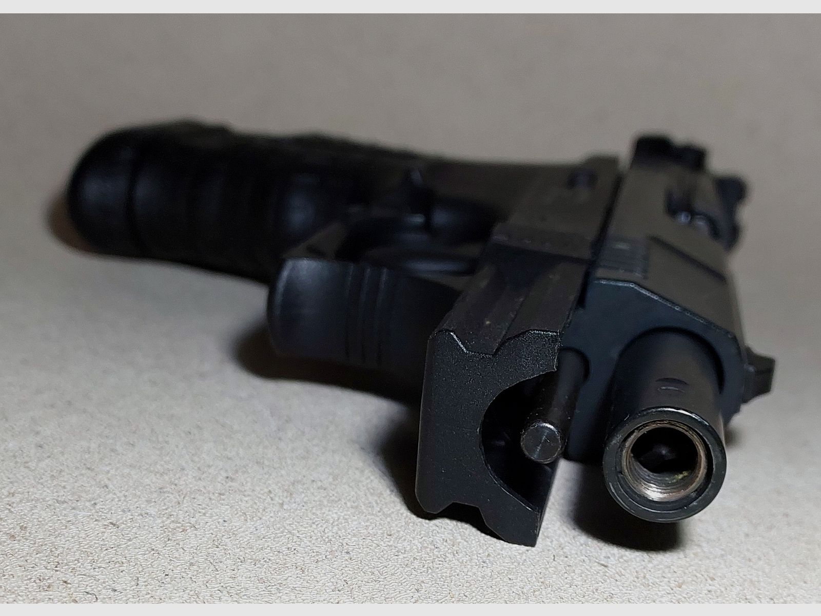 Walther P22 Pistolet alarmowy 9mm P.A.K. czarny (PTB 778)