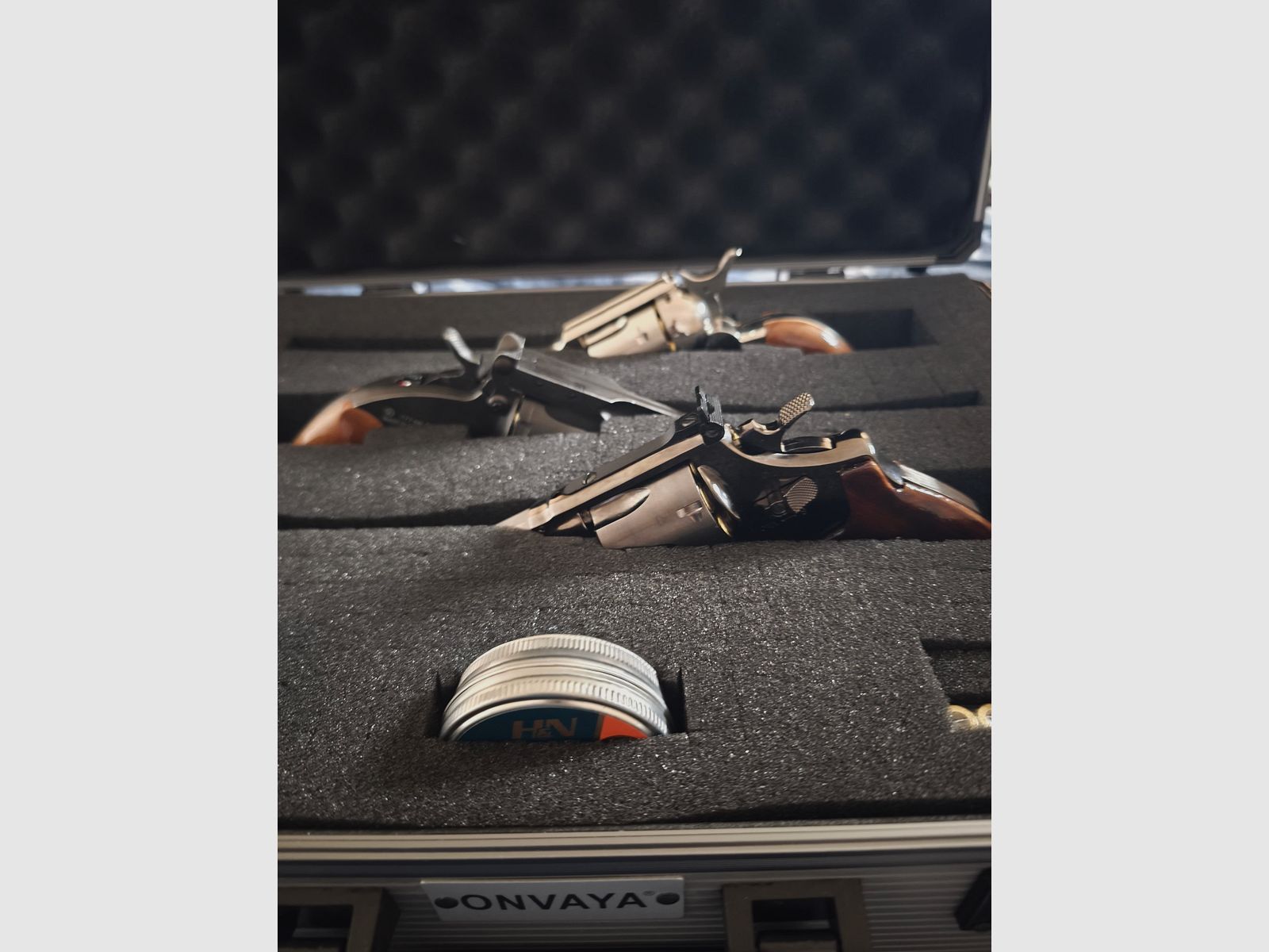 Revolver Set: Remington 1875, Schofield 1877 und M29/Metall+ Echtholz/ Neuwert über 800€