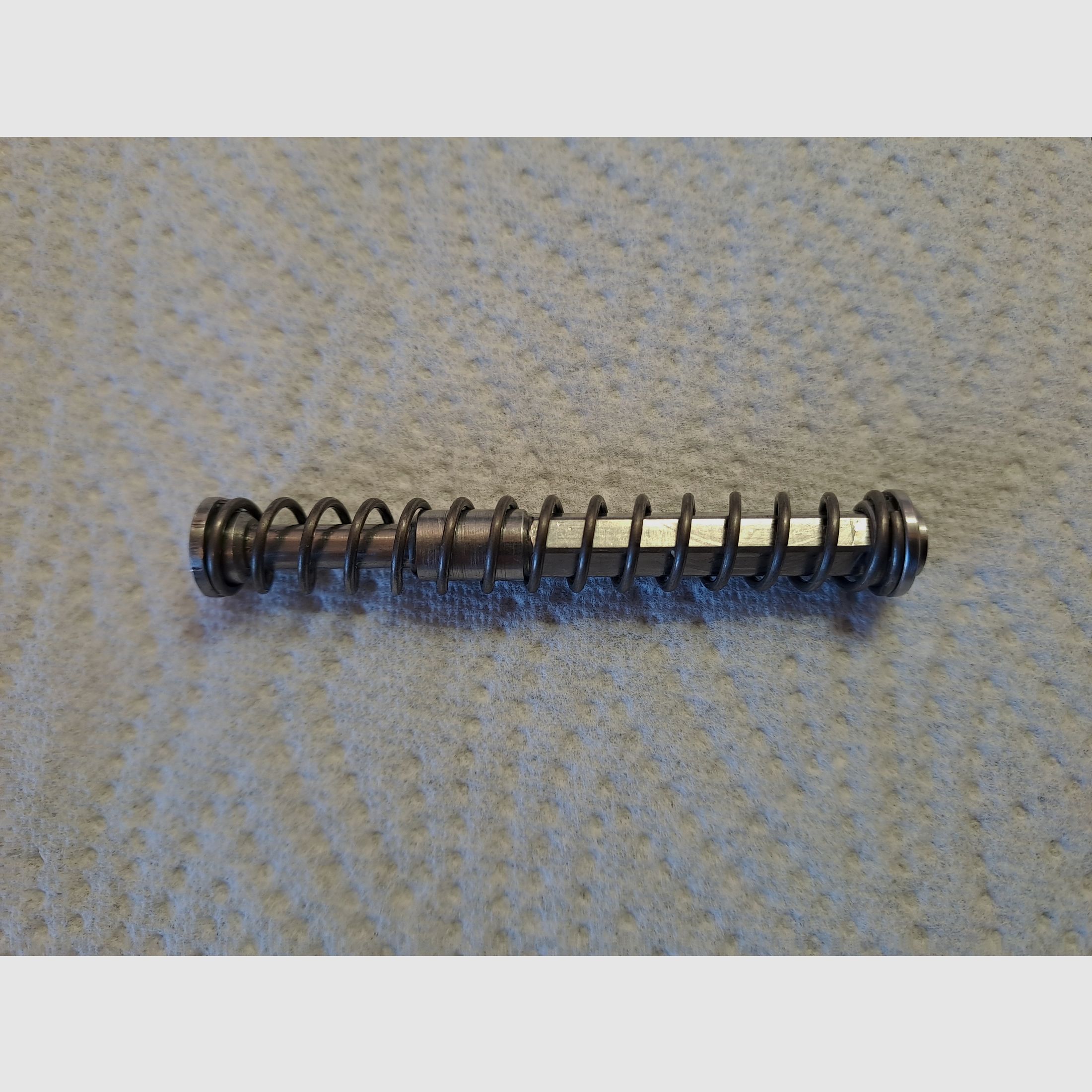 SIG 228 recoil damping system
