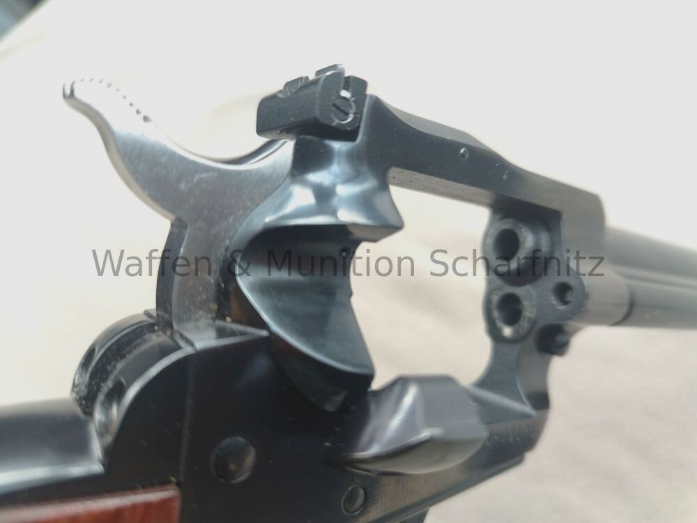 STURM, RUGER & Co. SINGLE SIX