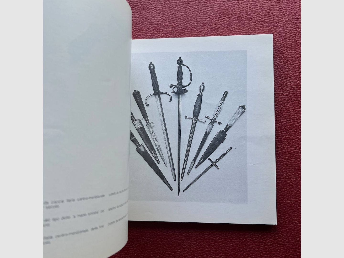 Armes ethnographiques civiles militaires – Europe Asie Afrique, image 7 sur 10