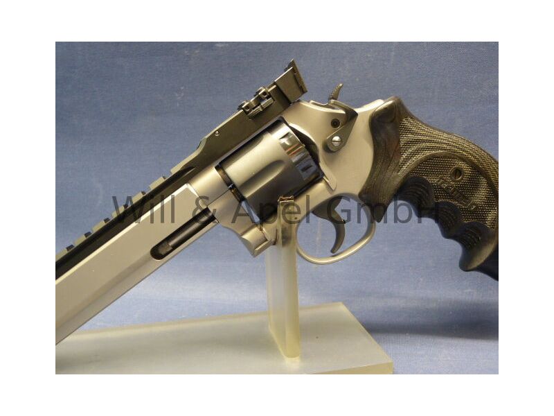 SMITH & WESSON	 686 C 30 HBH
