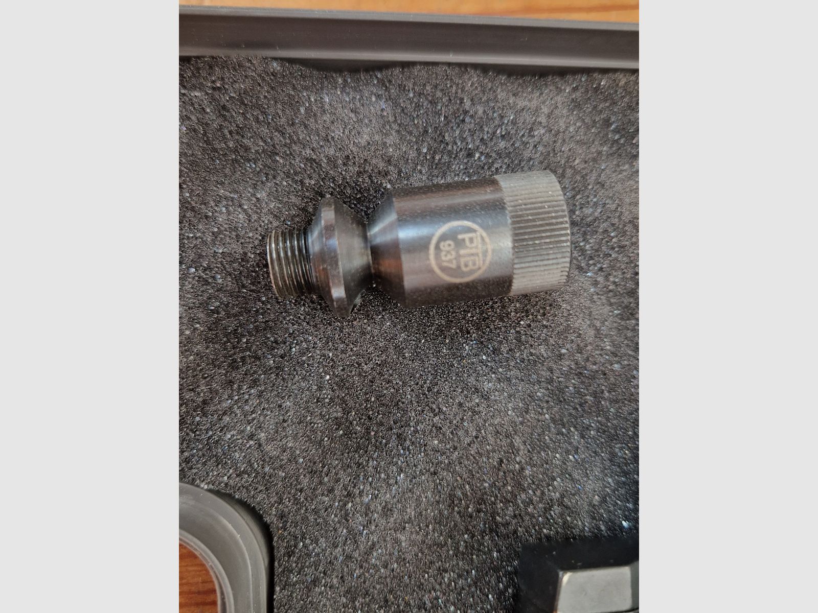 Record Chief 2 inch cal. 9mm R. Knall