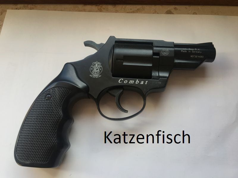 Smith & Wesson Combat, original verpackt, ungeschossen, nagelneu, mit alter Quittung von 2009