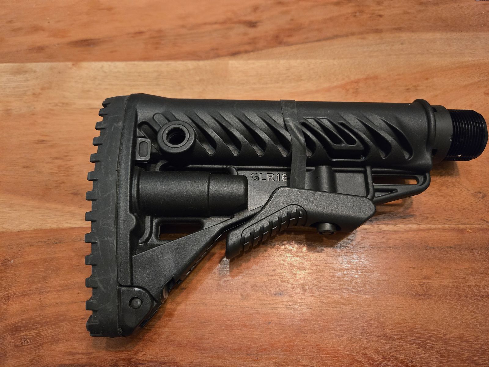 FAB DEFENSE AR Support de crosse GLR 16, image 1 sur 2