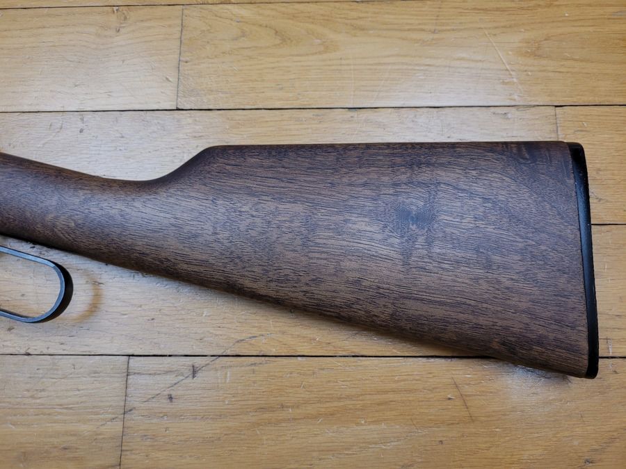 Sehr schöne Winchester Modell 1894 – Kaliber 44-40 – Waffe Made in USA aus 1977 – Kapazität 10+1 – Bronze- und Nussbaum-Finish – Mechanischer und ästhetischer Zustand ausgezeichnet, Bild 23 von 27