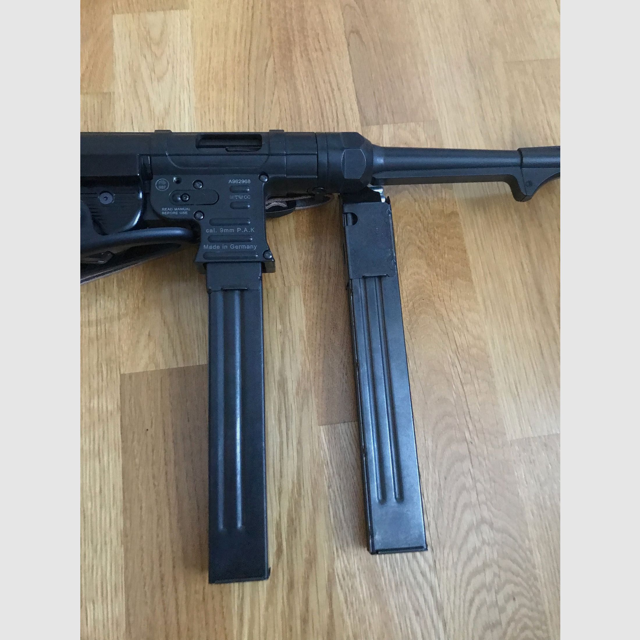 German Sport Guns MP 40 9mm Knall. Mit Original  Stahl Ersatzmagazin