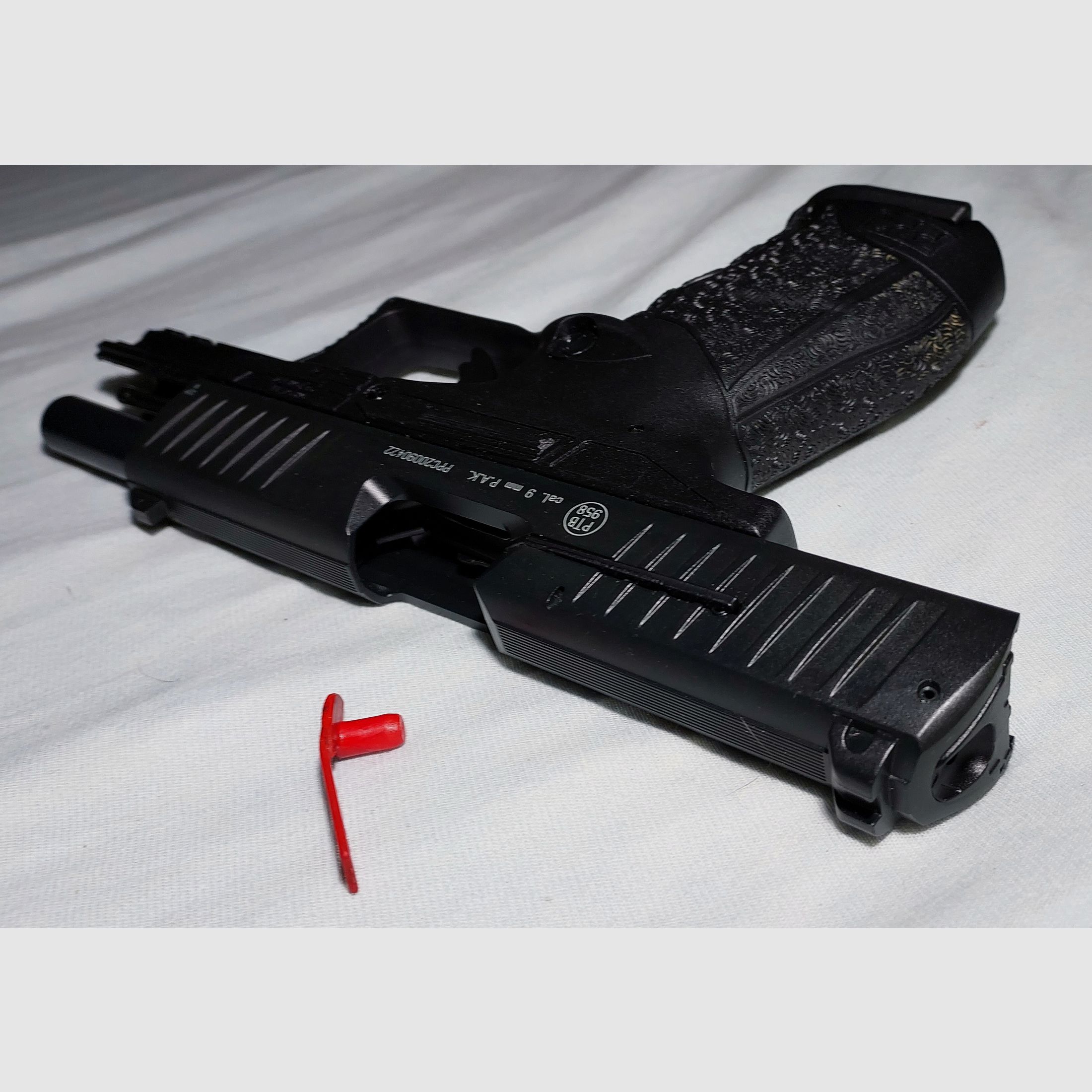 Walther PPQ M2 pistolet alarmowy 9mm P.A.K. czarny (PTB 958)