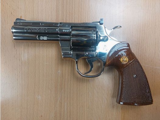 Colt, USA Python, Nickel