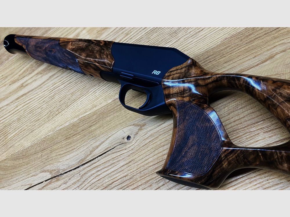 Blaser R8 Success Schäftung / Holzklasse 9 / Super Finish / TRAUMSCHÄFTUNG DER EXTRAKLASSE