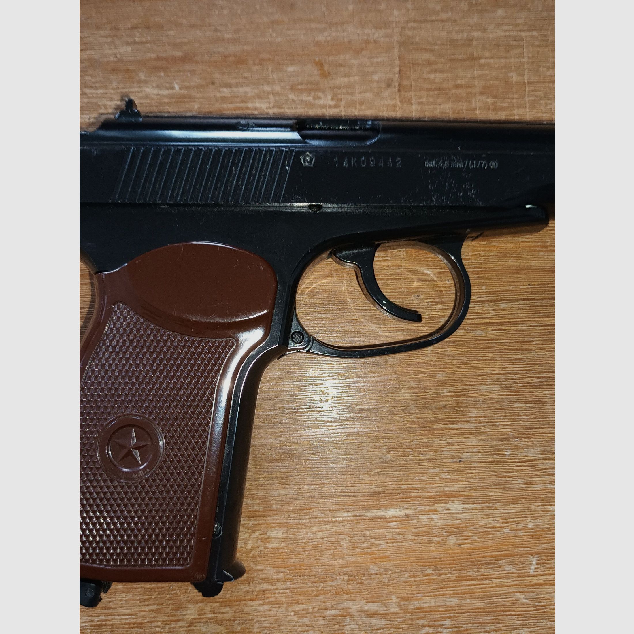 CO2 Pistole Umarex Legends Makarov Kaliber 4,5 mm BB  + Zubehör und Munition