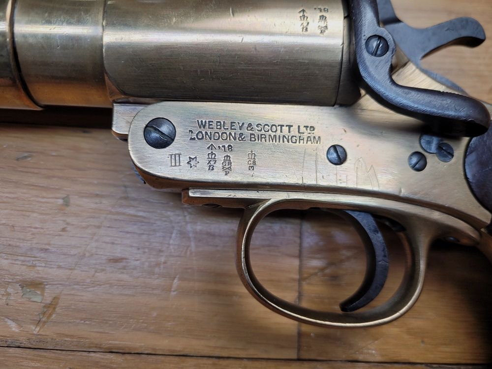 Bellissima Pistola Segnaletica Webley & Scott No.1 Mk III* – Calibro 4 o 26,5mm – Modello 1916 – Prima e Seconda Guerra Mondiale – Arma del 1918 – 100% ottone – bei marchi – ottime condizioni!, immagine 5 di 19