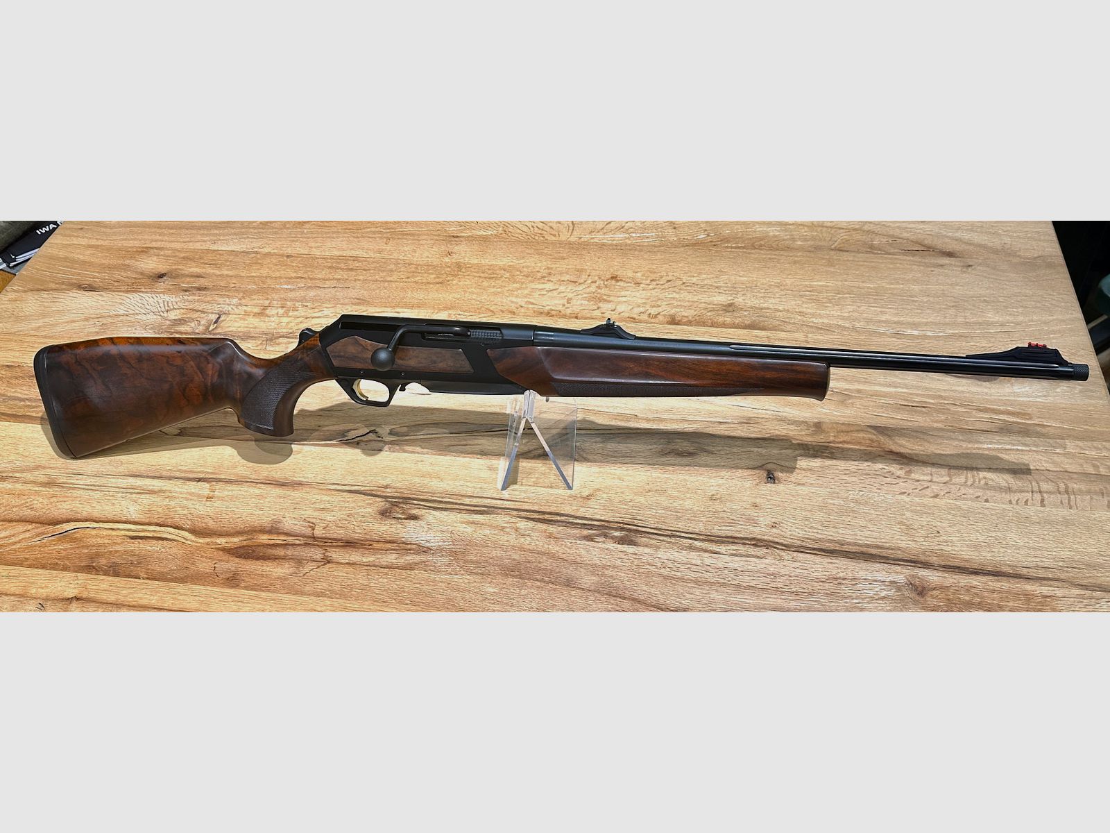 Rifle de repetición Browning Mod. Maral estriado Cal. .308 Win.