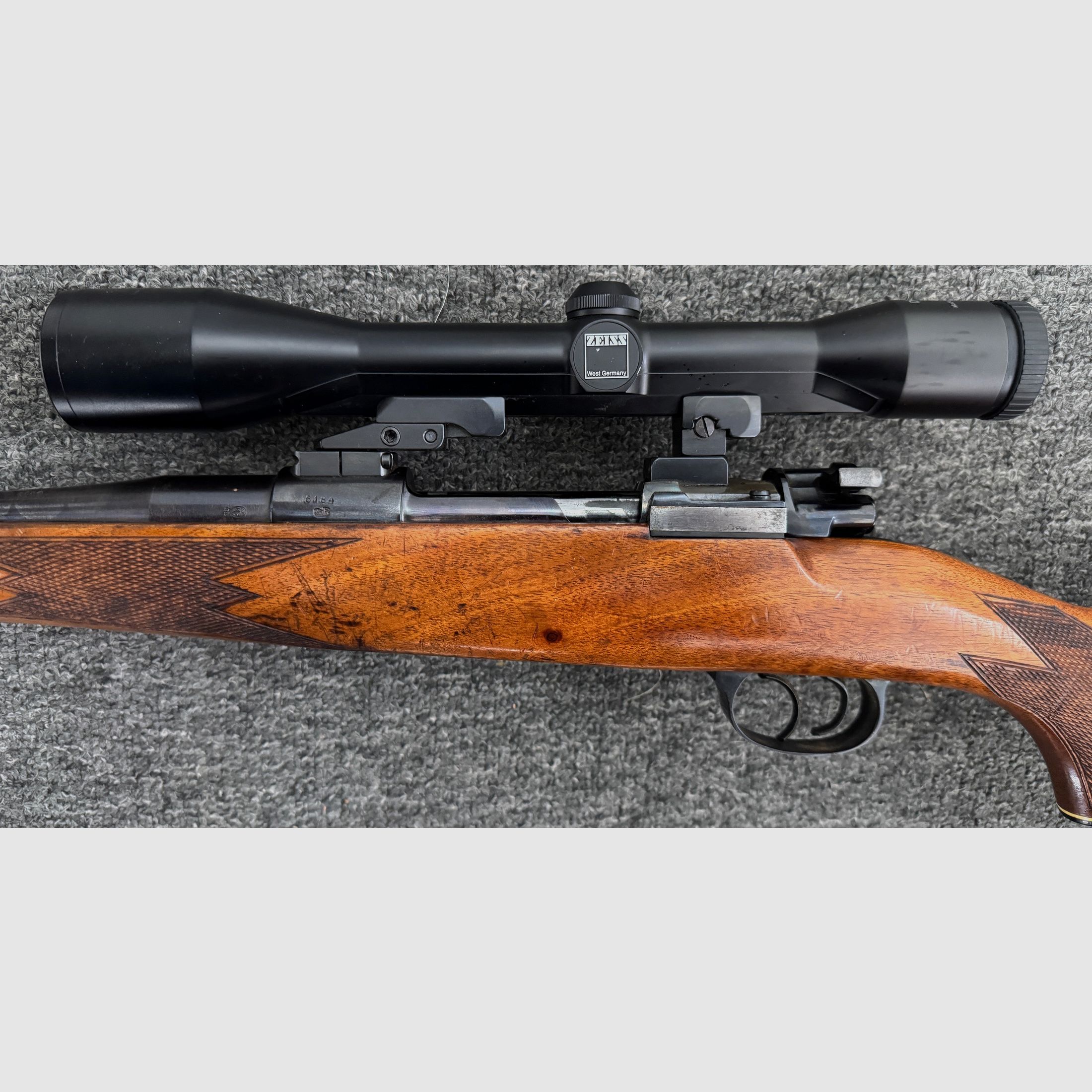 98er in het kaliber .243 Win met Zeiss Diatal ZM 6x42 T*