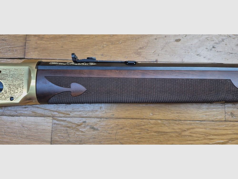 Winchester herdenkings « Oliver F. Winchester » OFW 1894 – 19.999 ex. – Prachtige ruitjes – 38-55Win – Nooit geschoten – Originele doos en lege munitiedoos van het model – Staat TBE+++, afbeelding 10 van 41