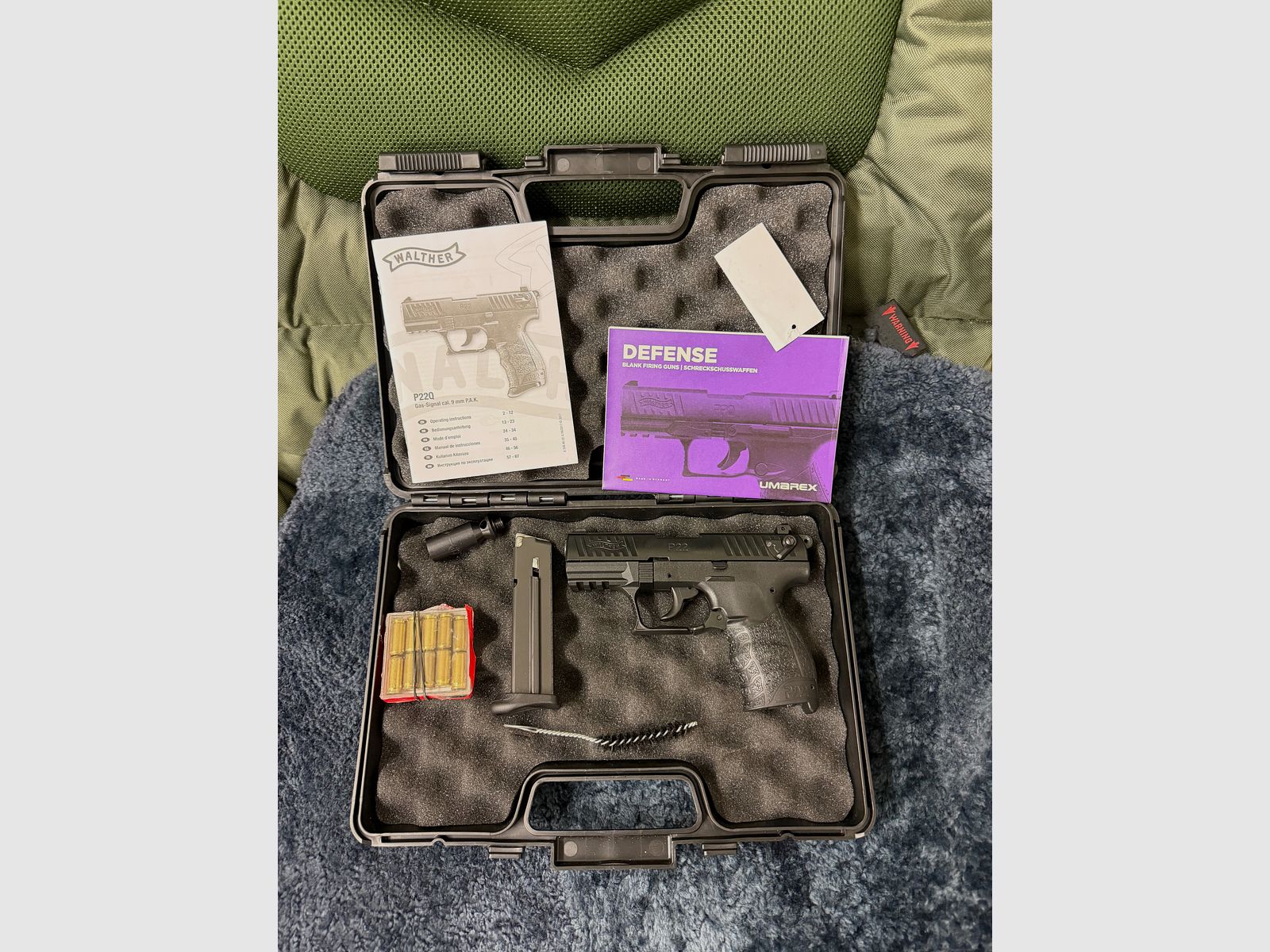 Walther P22 blank firing 9mm pak top condition