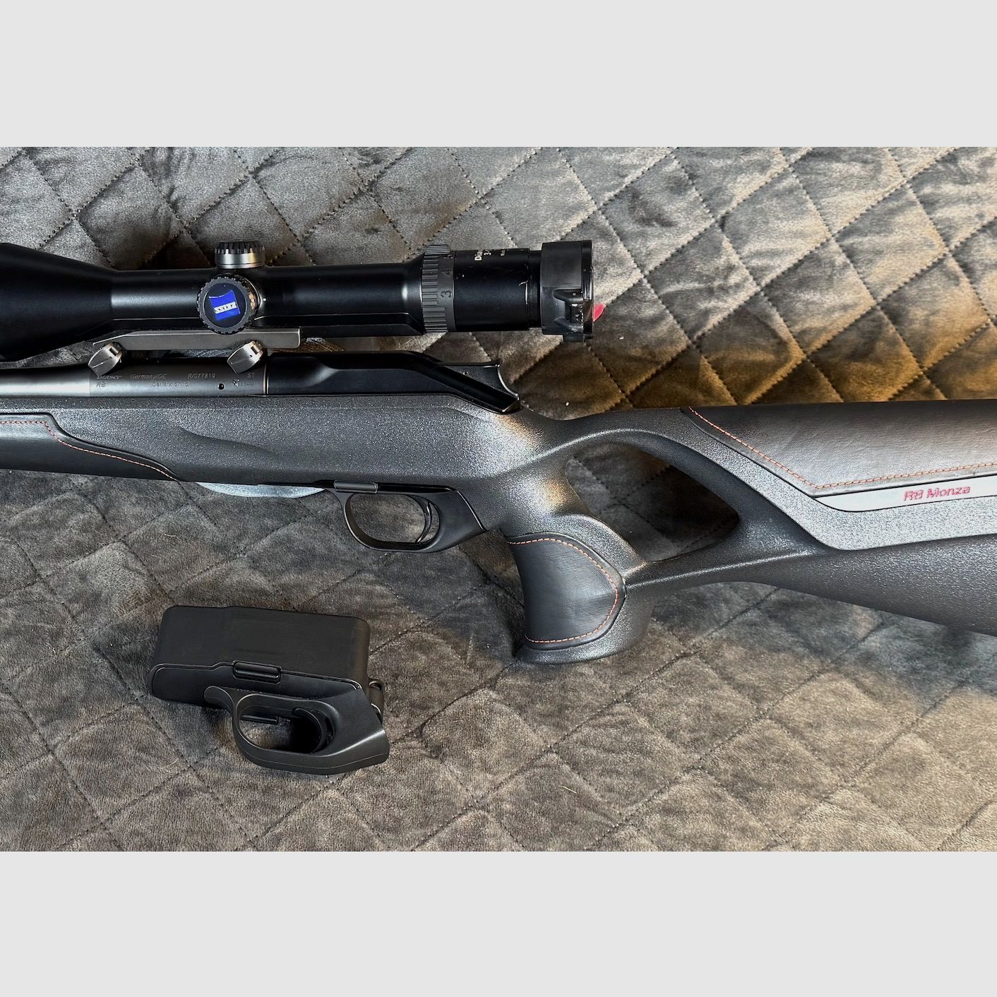 Blaser R8 Monza 8x57IS con Zeiss 3-12x56 LP Set TOP rifle de caza