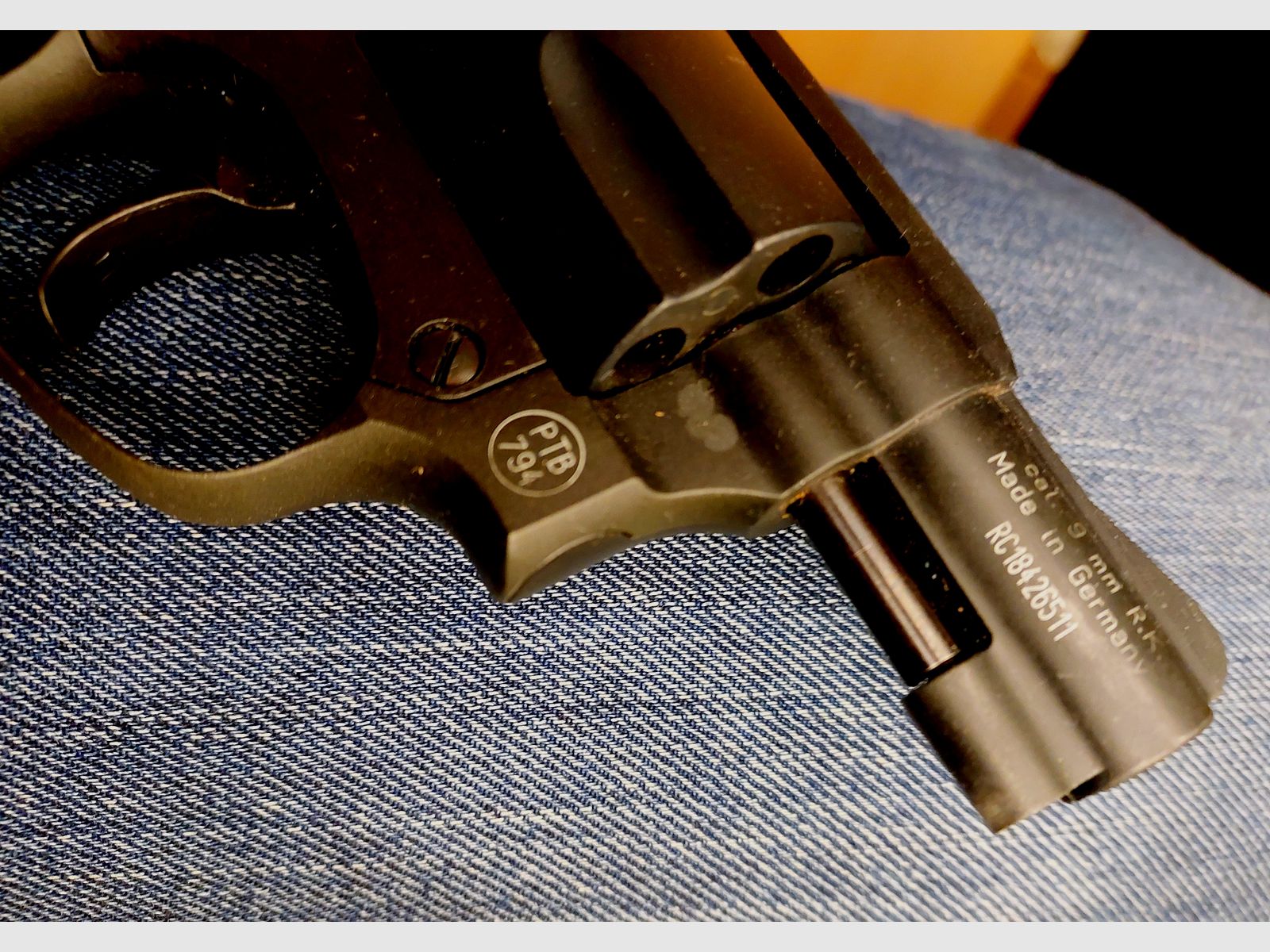 Smith & Wesson Chiefs Special blank firing revolver caliber 9mm R.K. black (PTB 794)