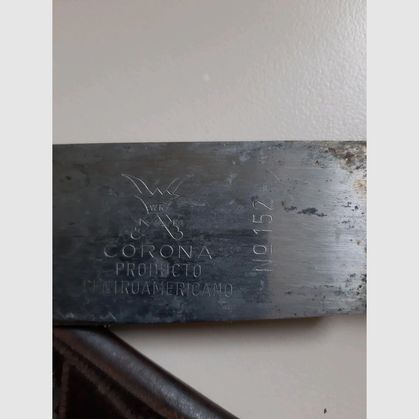 SCHEUNENFUND, eine über 40 Jahre alte MACHETE mit Hersteller Gravur 