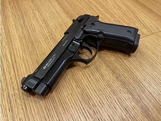 BLOW F92 Czarny 9mm P.A.K. Pistolet strzelający Beretta 92F / M9 replika