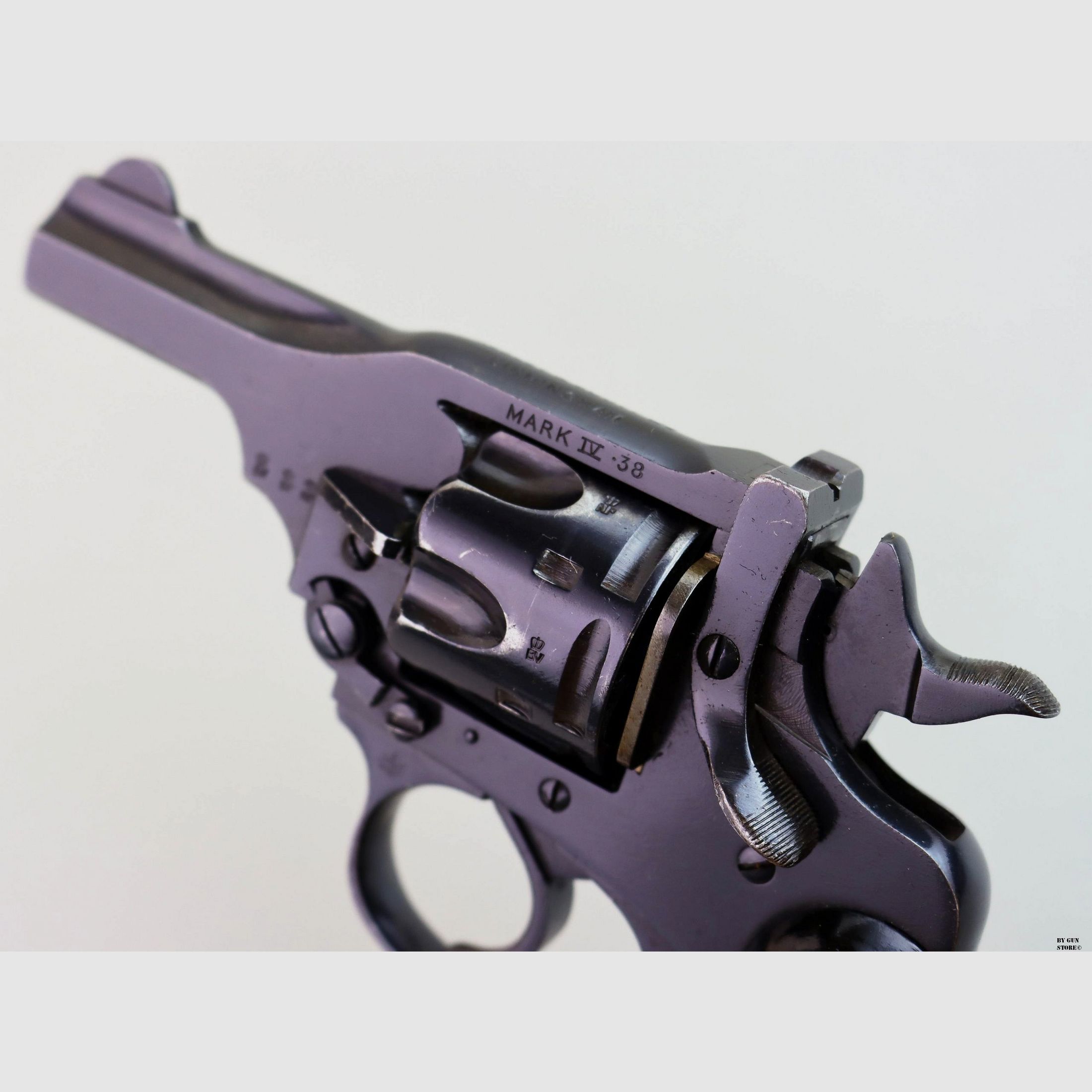 REVOLVER WEBLEY & Scott MOD. MARK IV CAL. 38 MATR. A90239, immagine 6 di 7