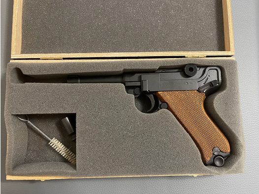 Record Mod. P 08, Kal.8 mm K. schwarz brüniert