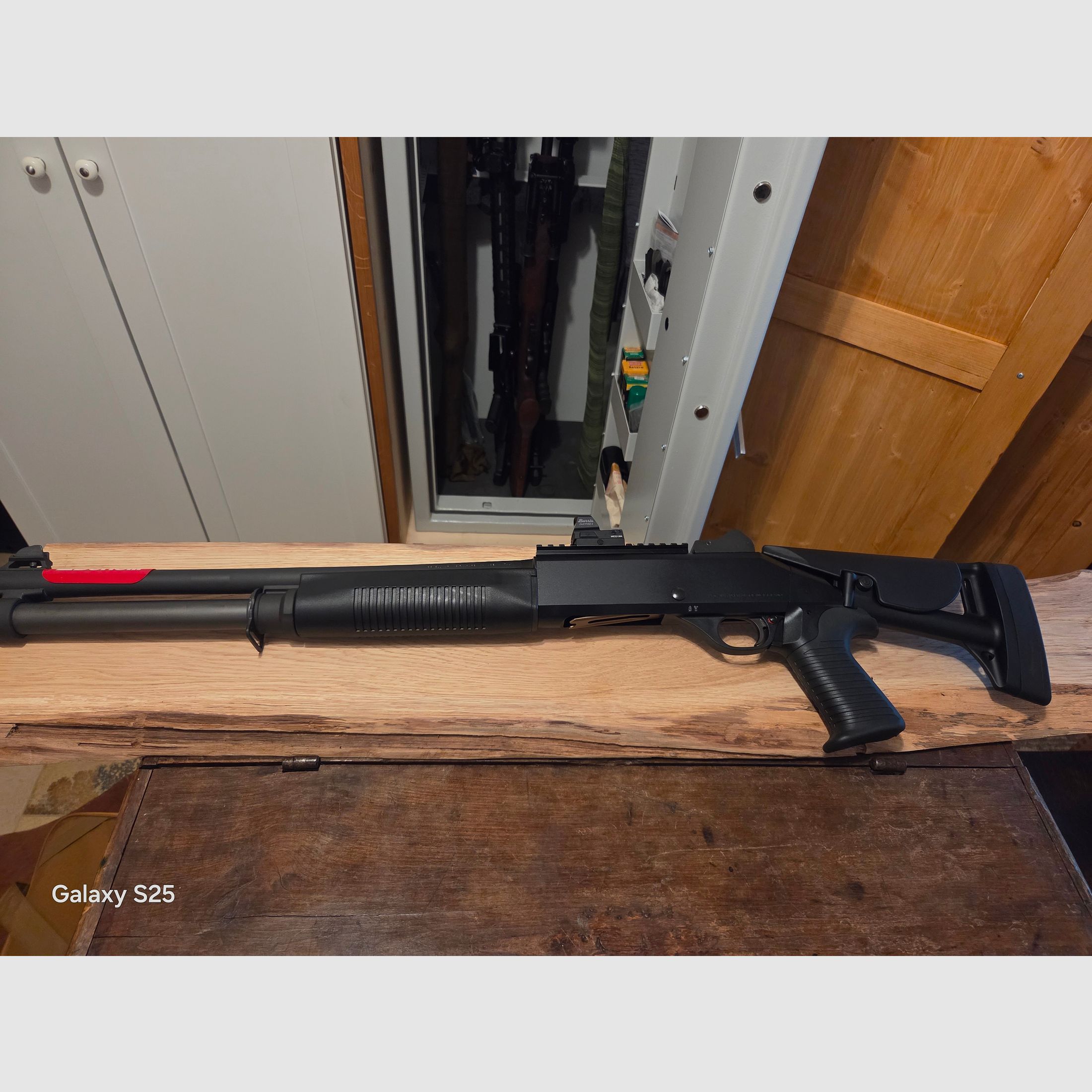 Verkaufe : Benelli M4 mit Schubschaft ! Wie neu... oder tausch/Inzahlungnahme..