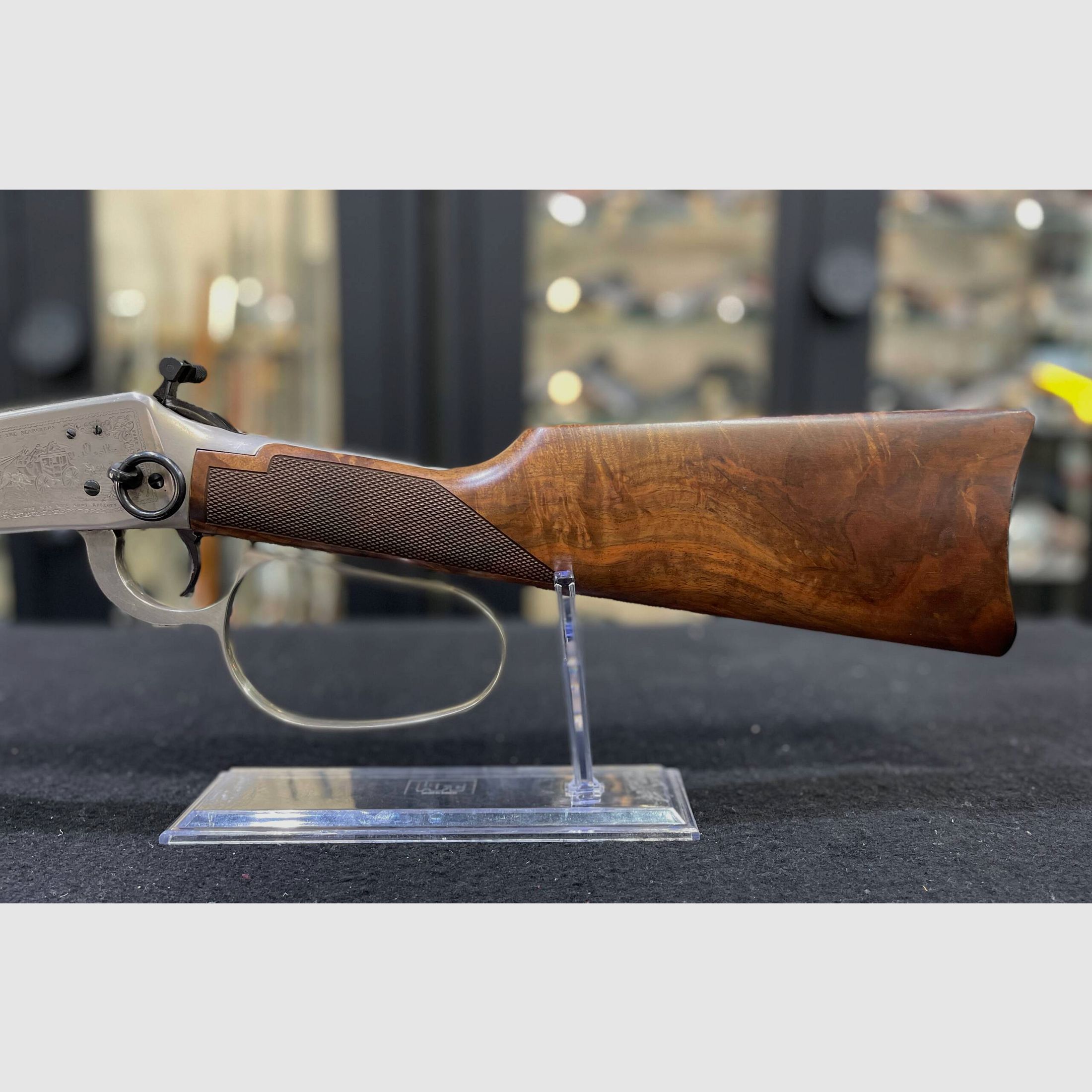 Winchester Mod. 94 Commemoratif John Wayne, image 13 sur 36