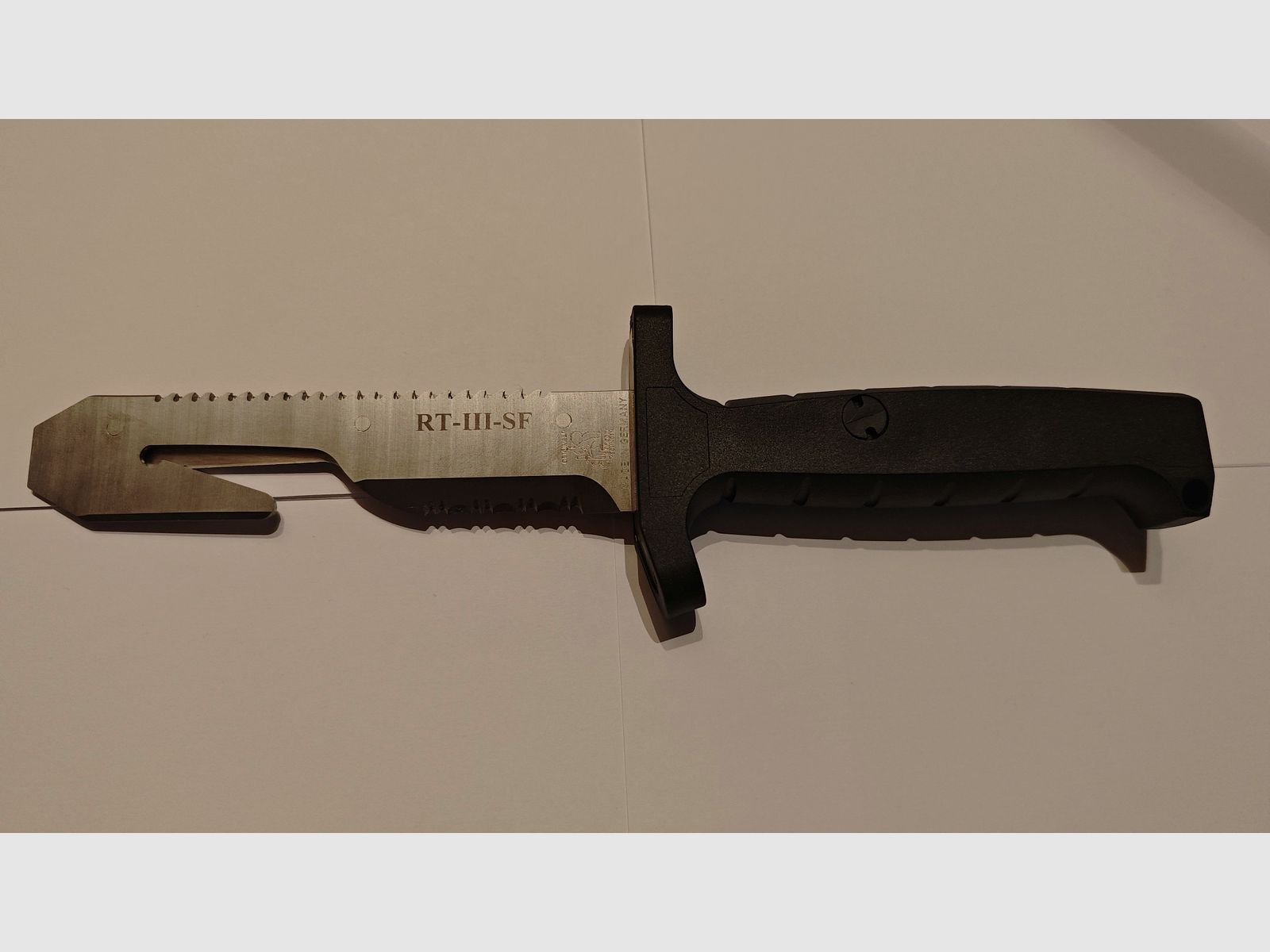Eickhorn RT III SF rescue knife new, image 1 of 2