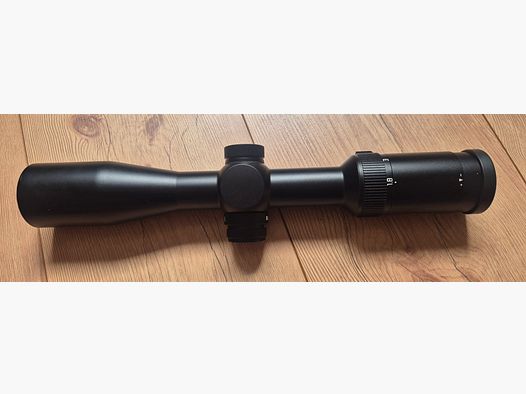 Leica Fortis 1.8-12x42i with rail like new