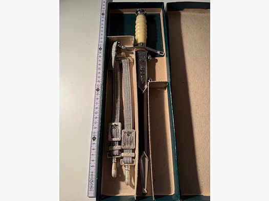 NVA Ehrendolch mit Garantieurkunde