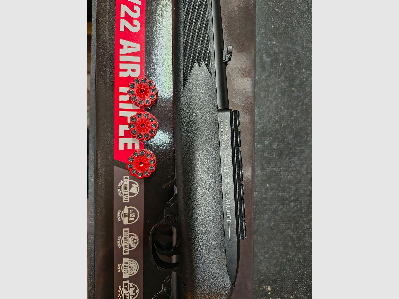 Ruger 10/22 Co2 rifle 4.5 mm Diabolo plus accessories