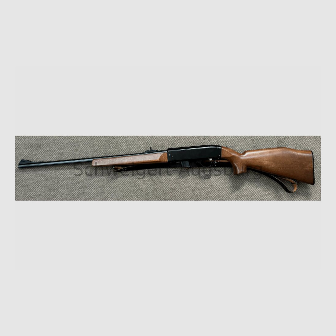 Voere 2117 carabina semiautomatica .22lr