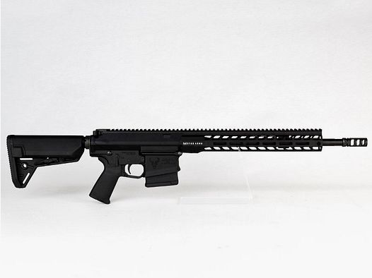 Stag Arms STAG 10 Tactical, Black Right-Hand Version (for right-handed users)