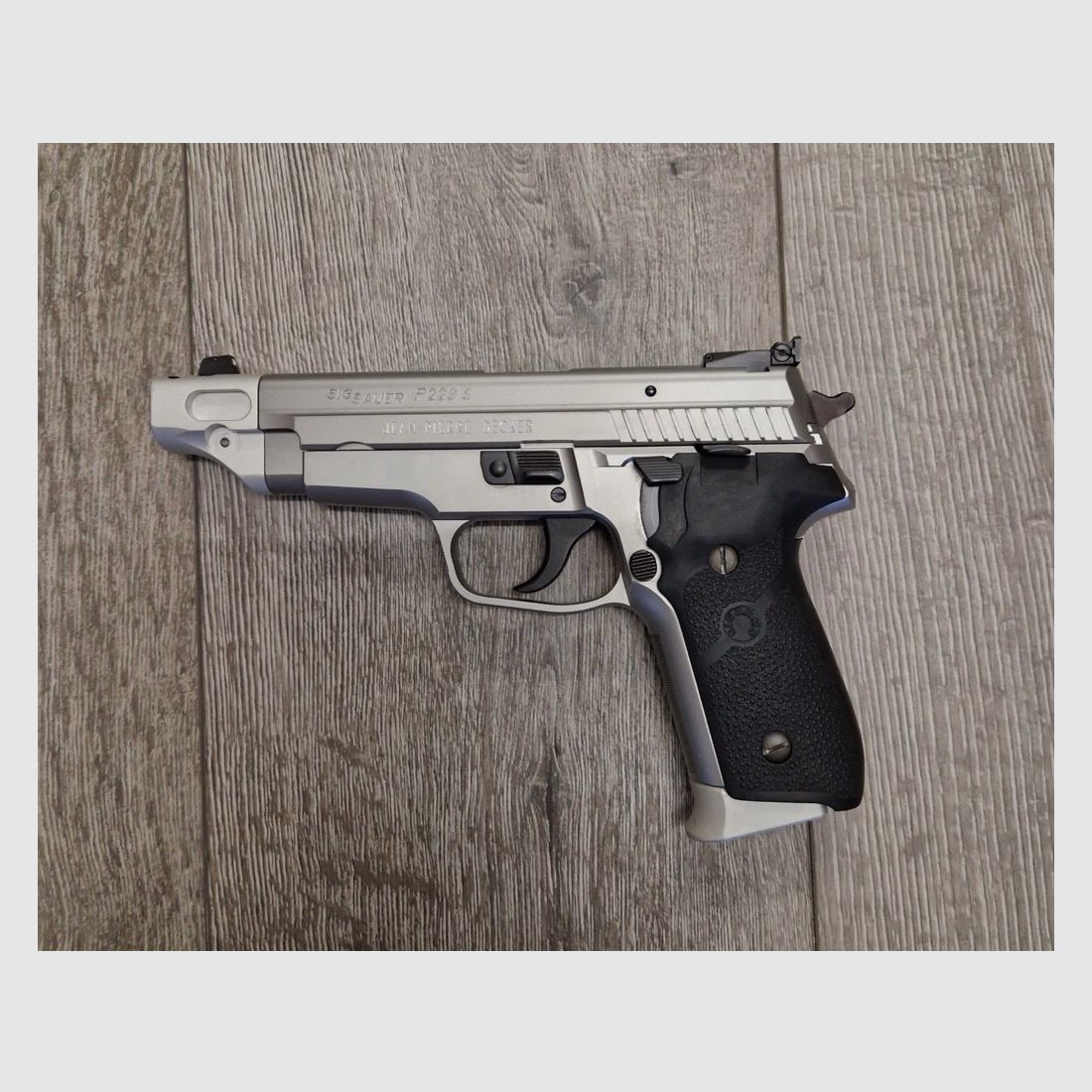 P229S, Bild 1 von 2