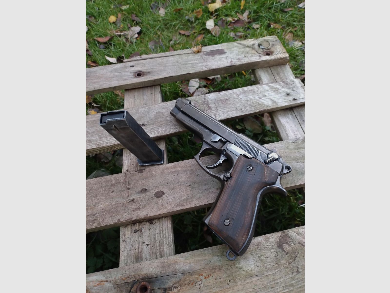 Model gun M92 new finish with custom wooden grips