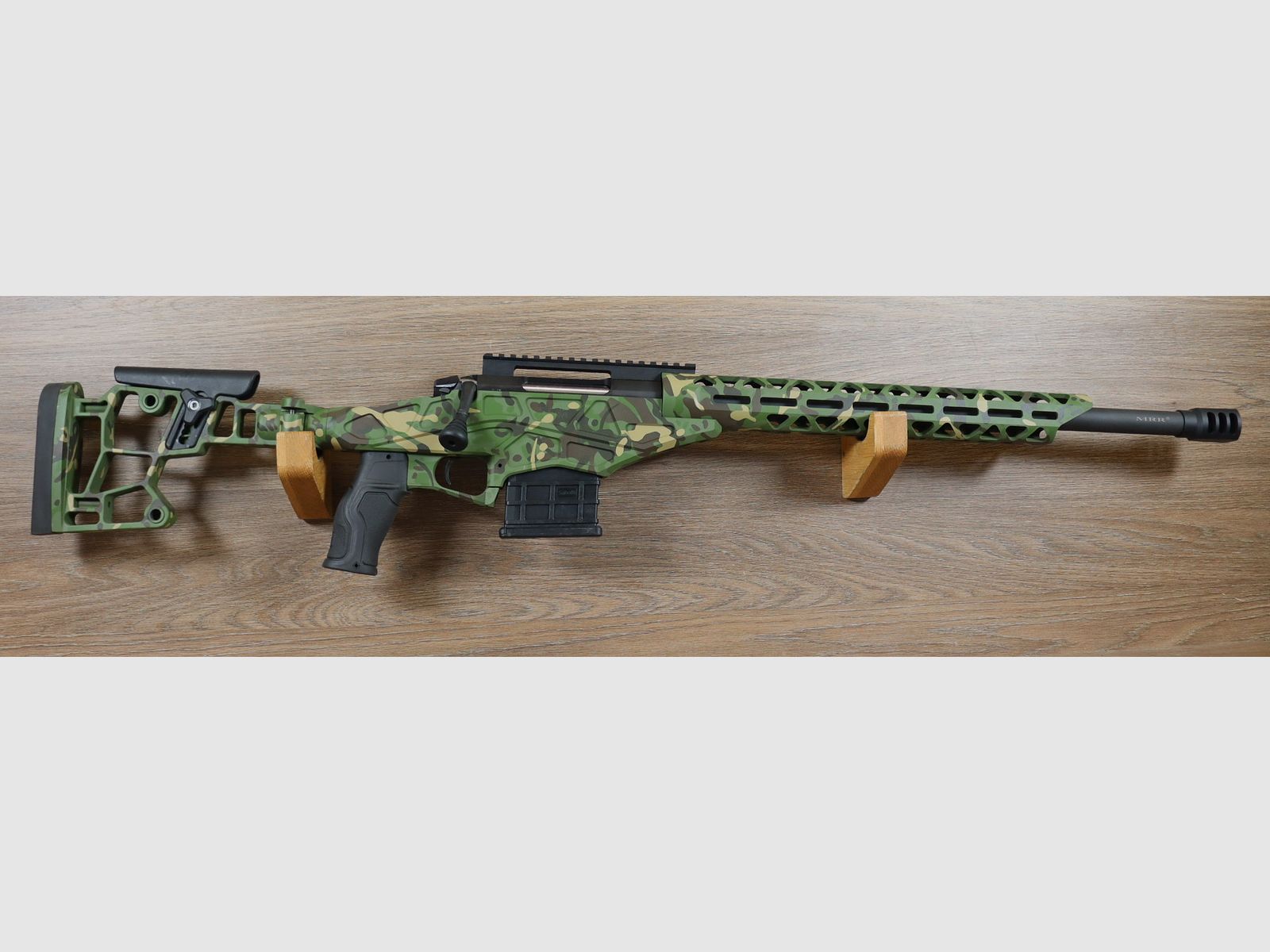 ST18 Multicam Tropic, Bild 1 von 2