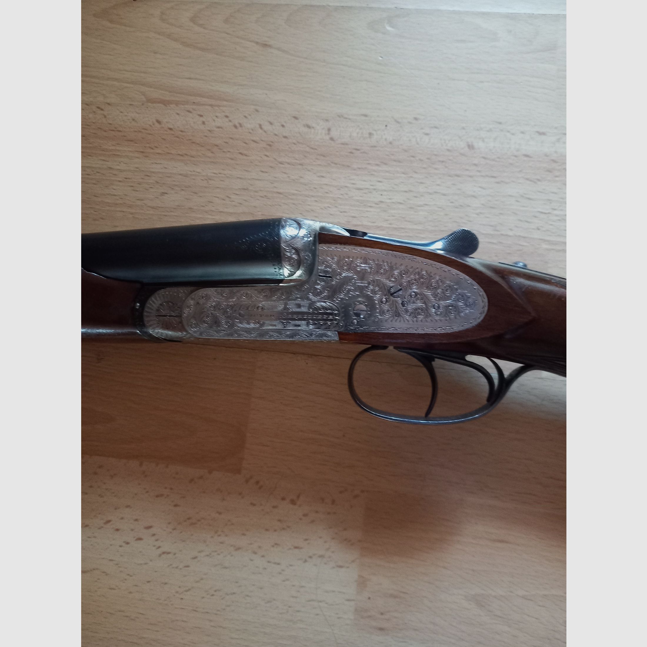 Doppelflinte Sarasqueta 12/70, englischer Schaft, Fischbauchschaft